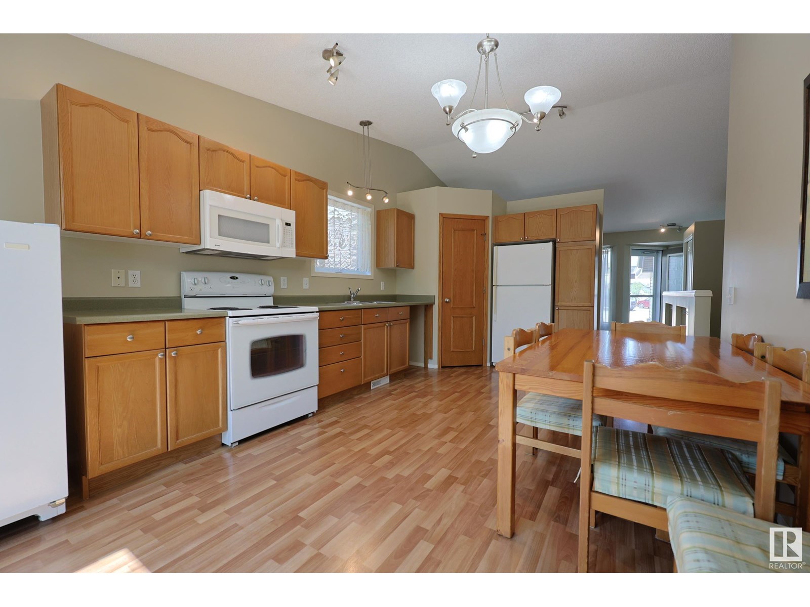52 NAPLES WY
