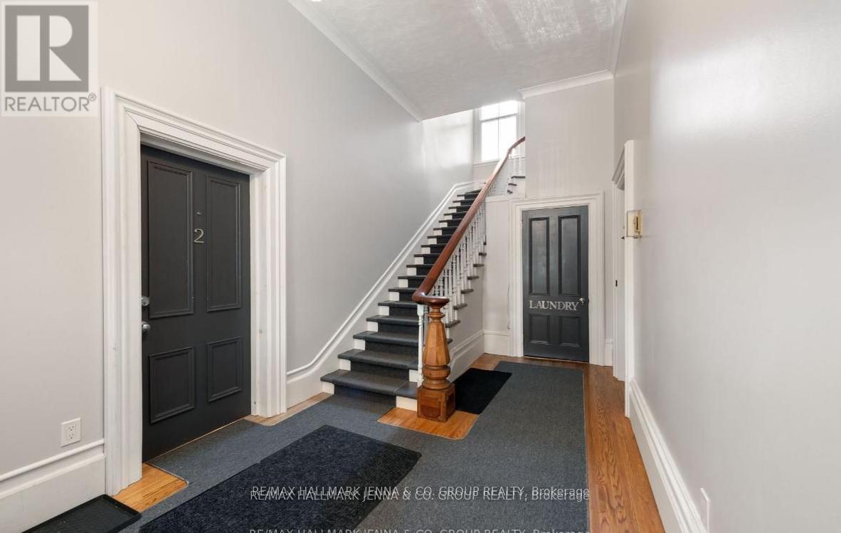 4 - 19 ISABELLA STREET