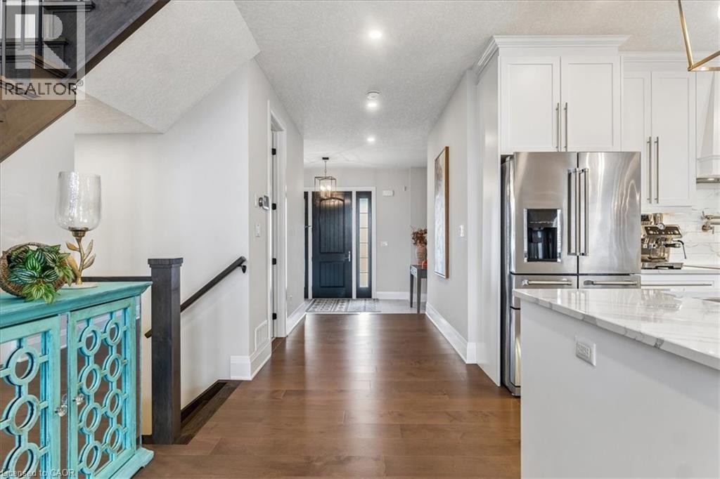 570 BRIDGEMILL Crescent