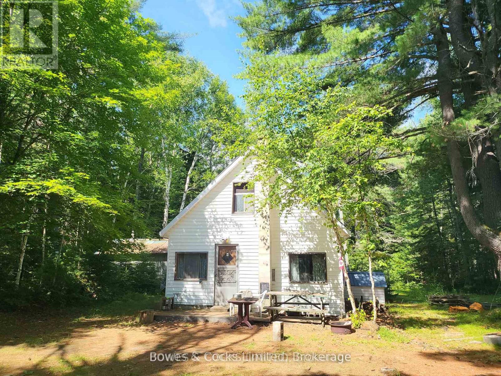 Photo 1 of 19 — 24 ROBINSON ROAD, Hastings Highlands (Monteagle Ward), ON K0L2S0
