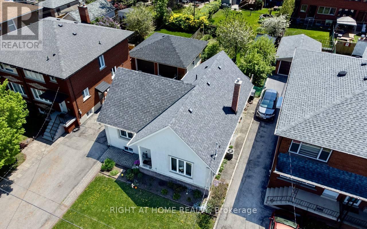25 BURLINGAME ROAD