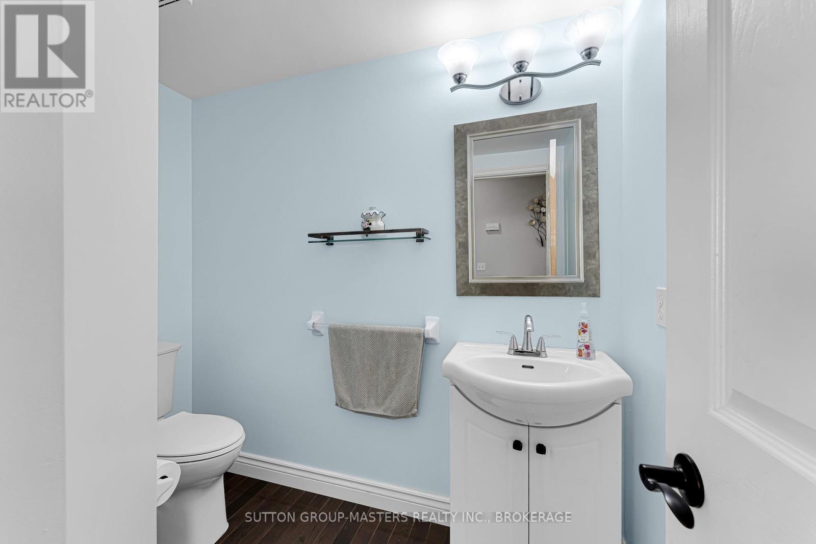 1396 THORNWOOD CRESCENT