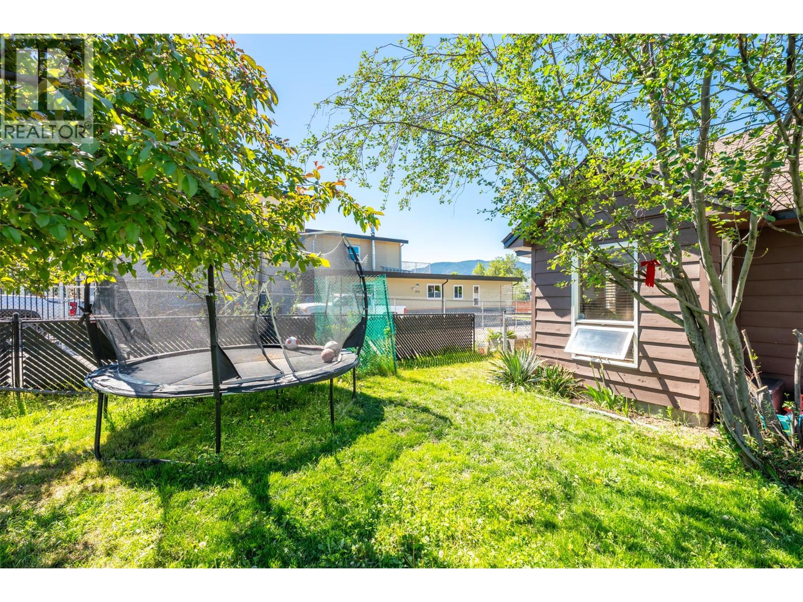 1045 Manitoba Street