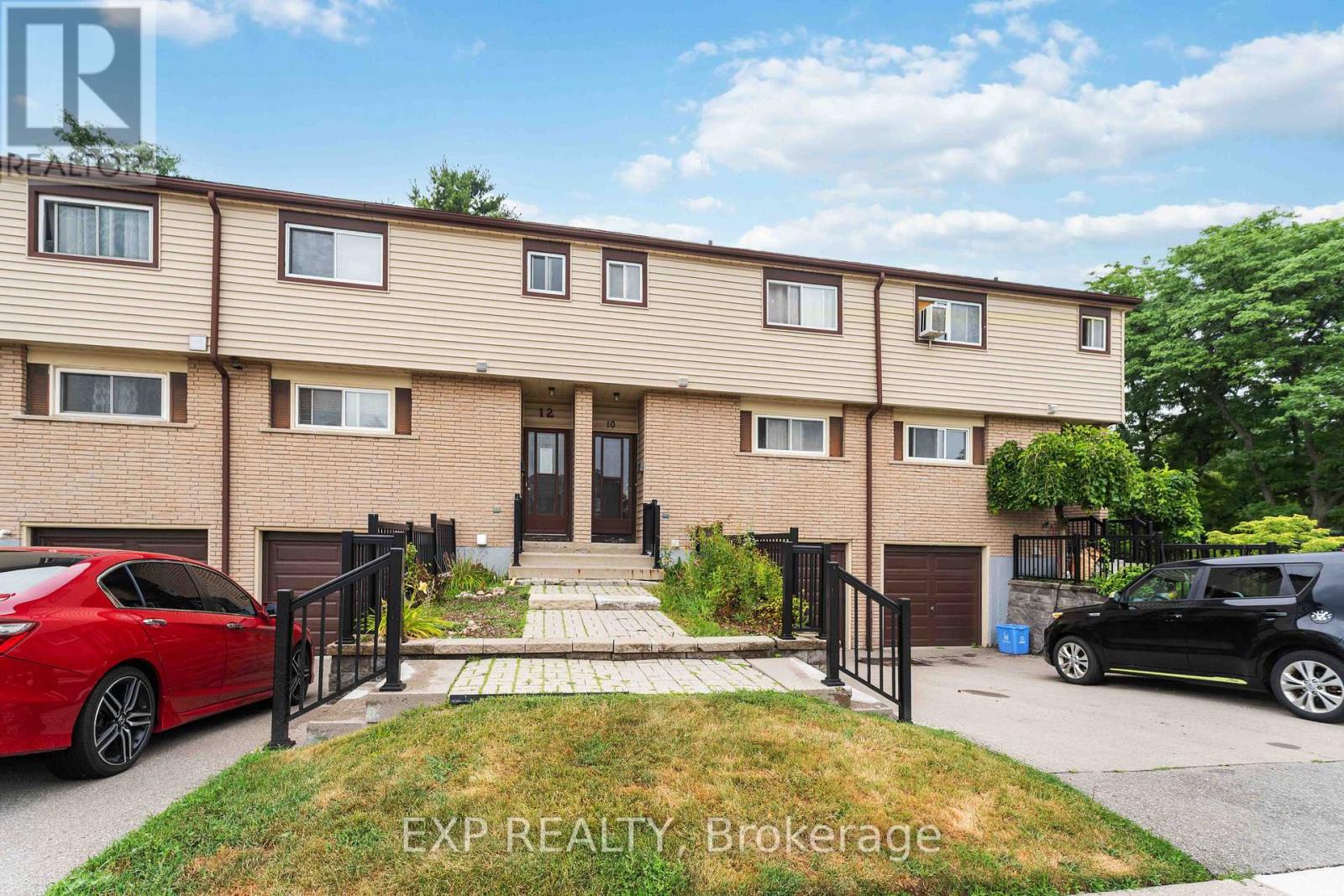 10 CLAUDETTE GATE