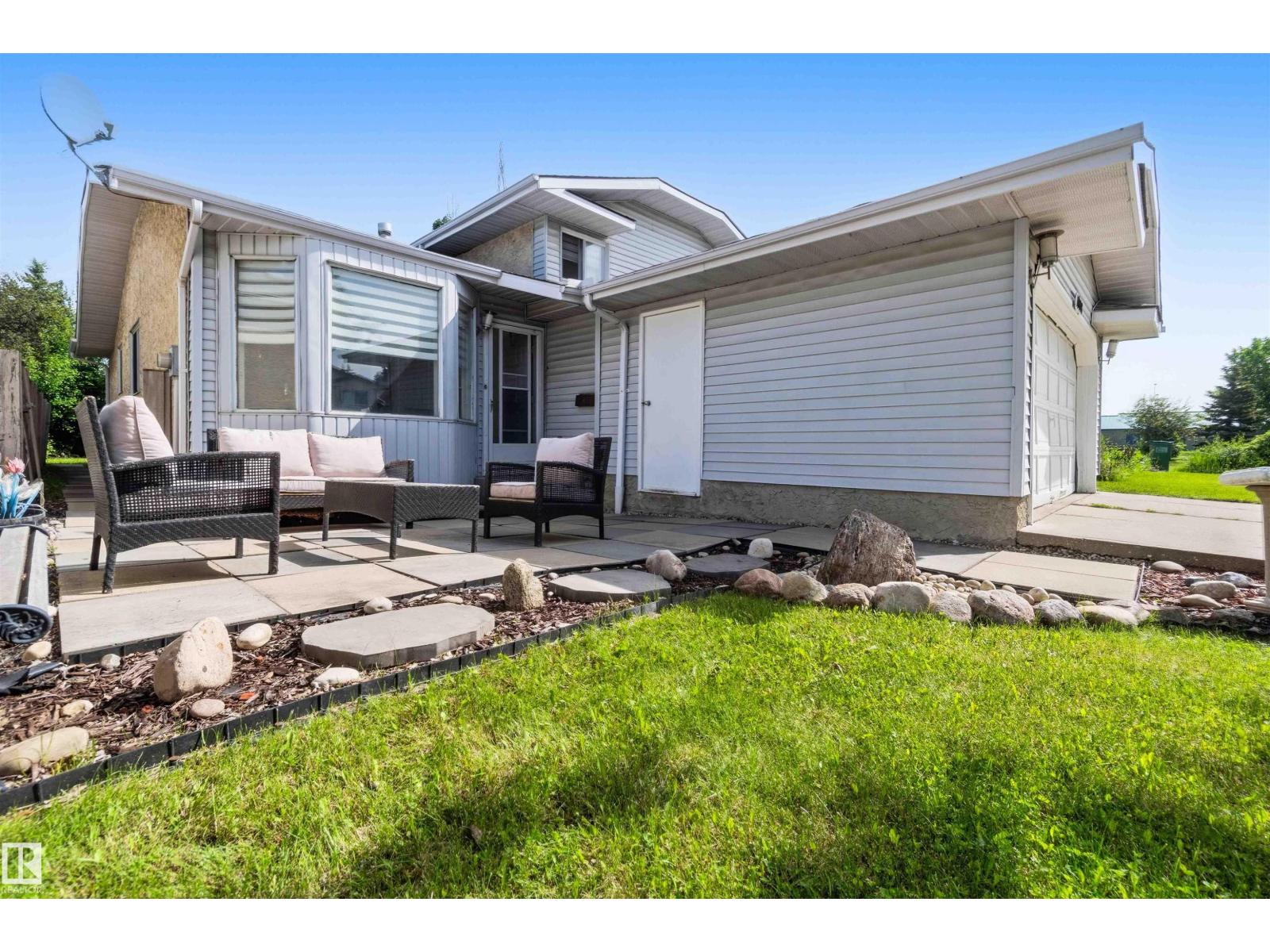18808 72A AV NW