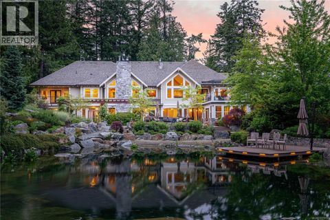 441 Glendower Rd Saanich BC V9E2B9