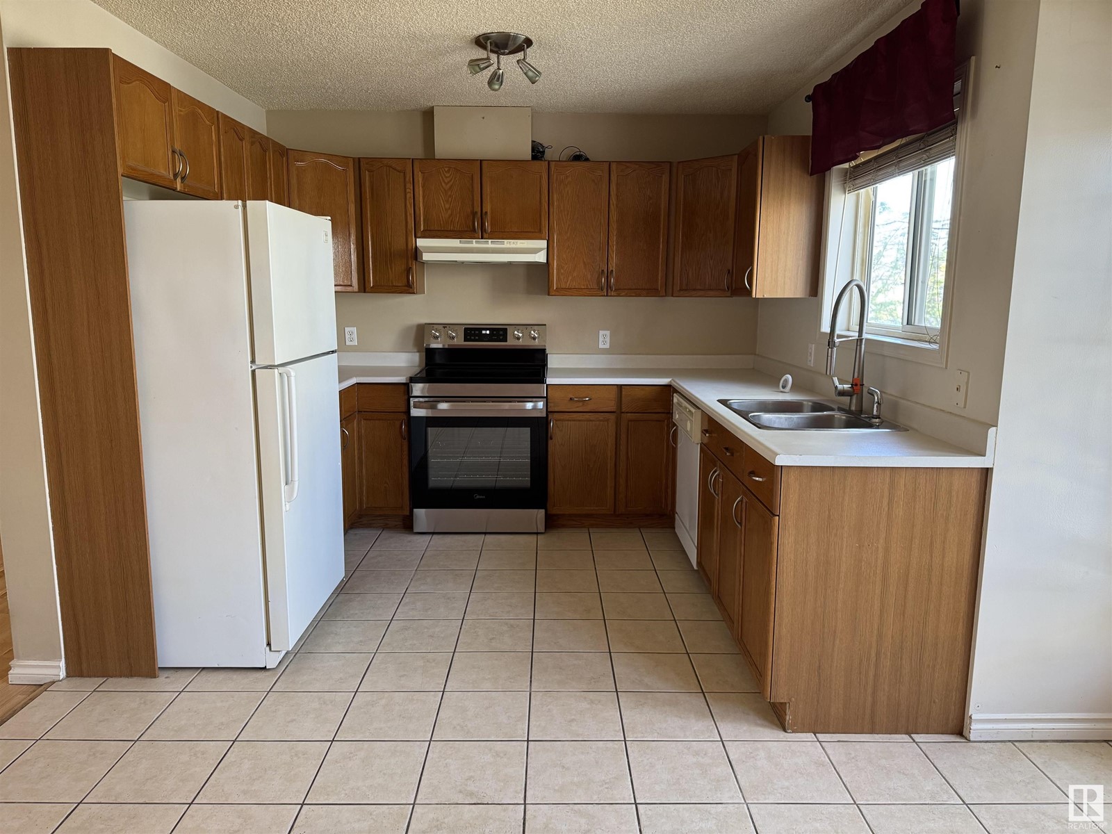 #8 11718 97 ST NW