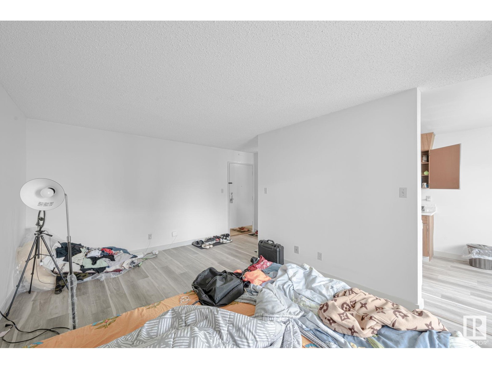 #23 11265 31 AV NW