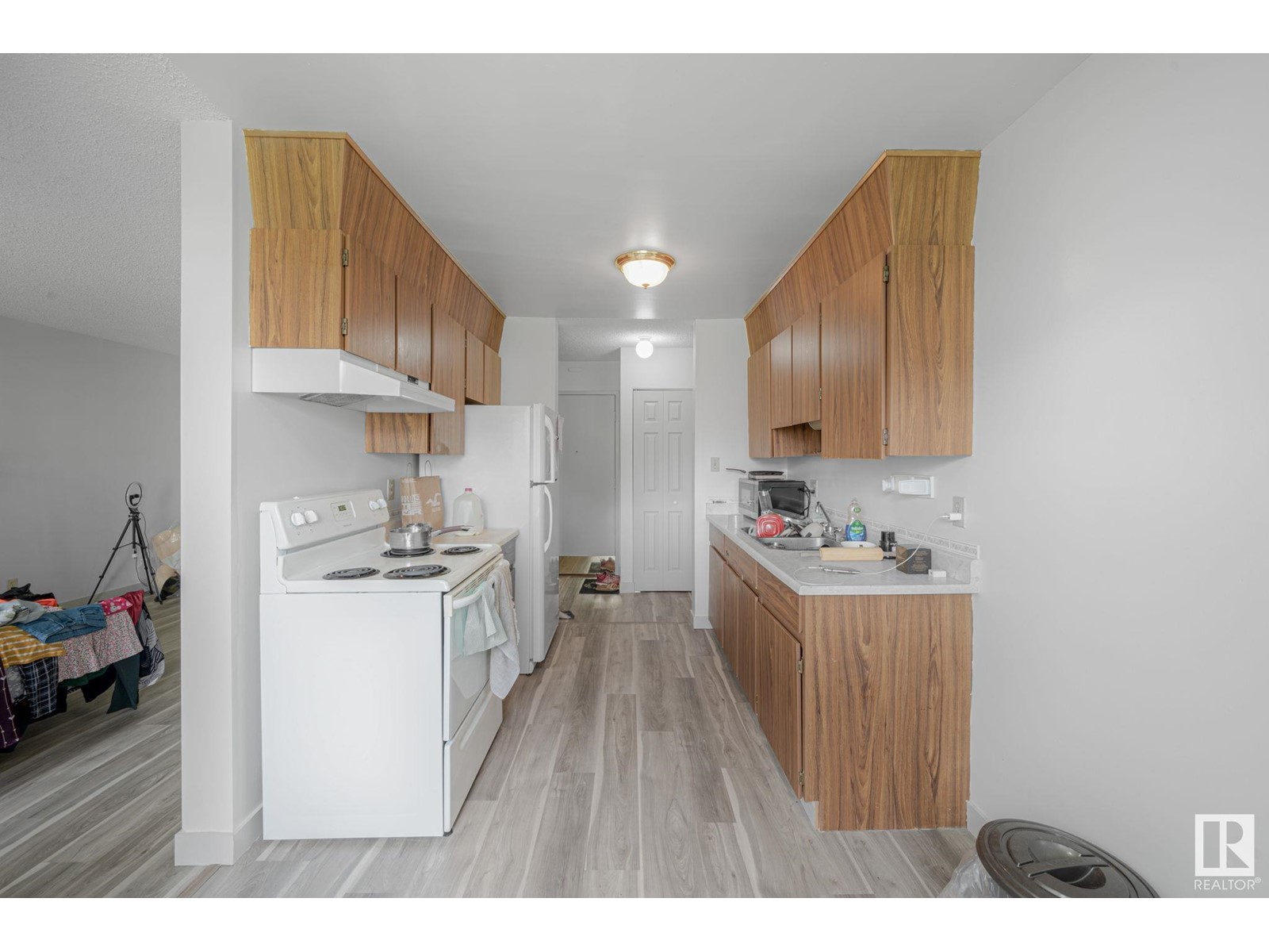 #23 11265 31 AV NW
