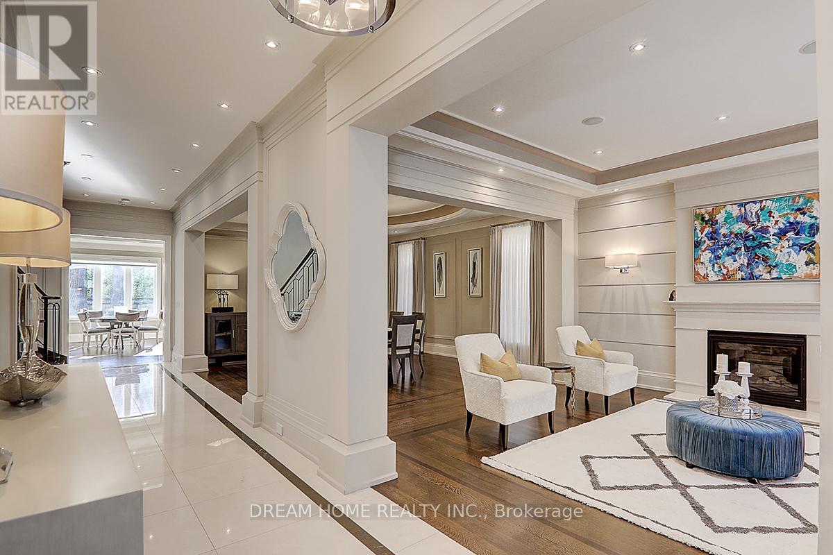 225 DUNFOREST AVENUE
