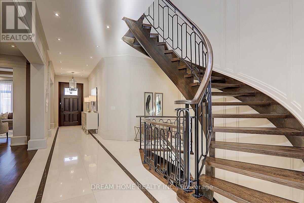 225 DUNFOREST AVENUE