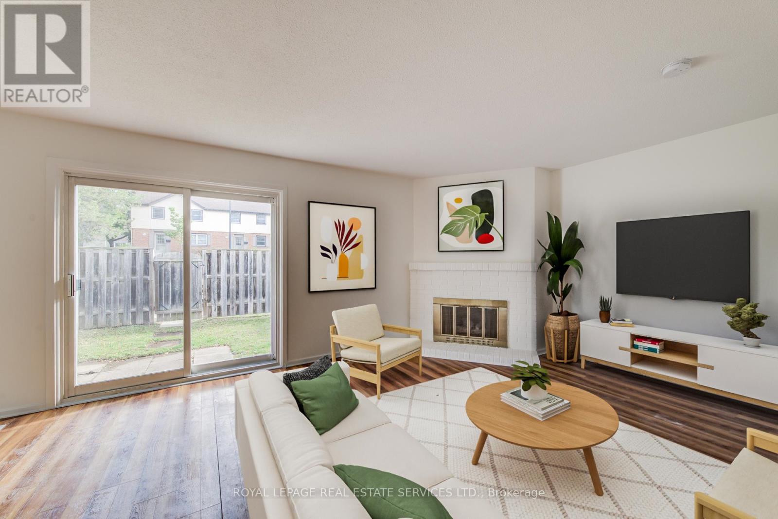 3 - 104 MCDOUGALL ROAD