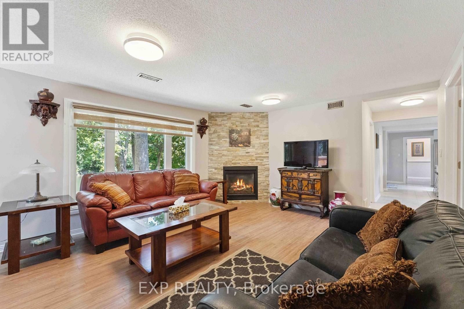 4229 RIDEAU VALLEY DRIVE