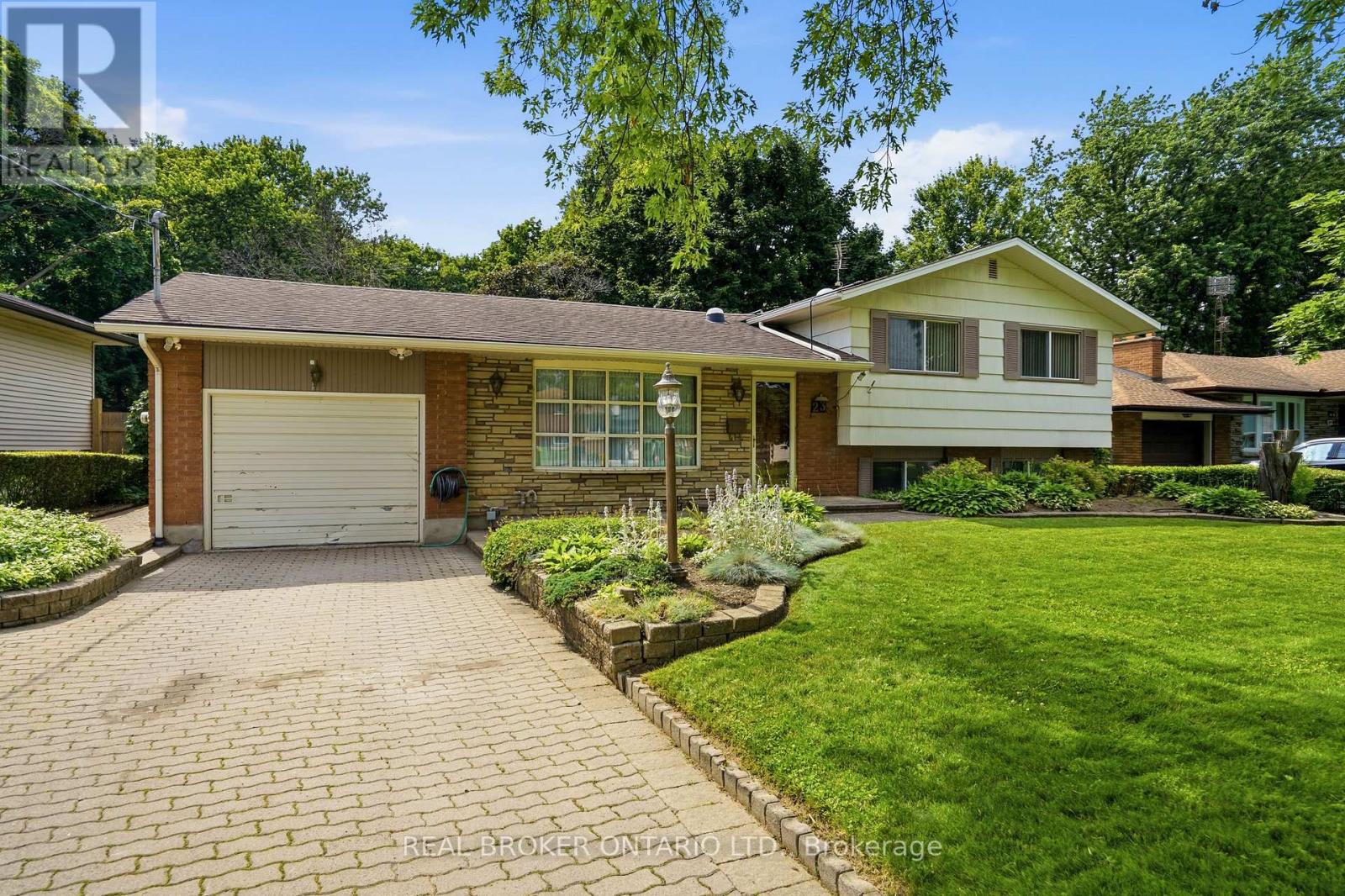 23 KINGS GRANT ROAD