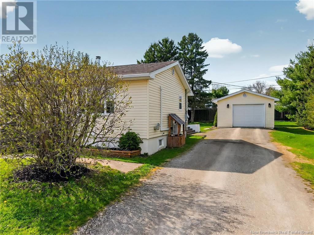 10 Birkdale Drive