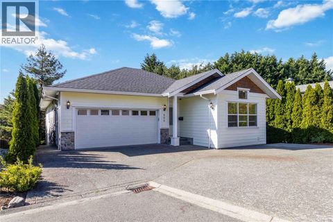 808 Jagdeep Pl Saanich BC V8X2N3