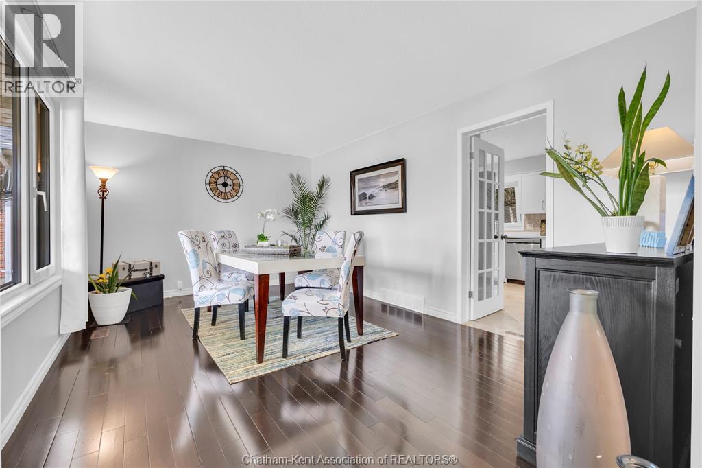 37 ORANGEWOOD BOULEVARD North