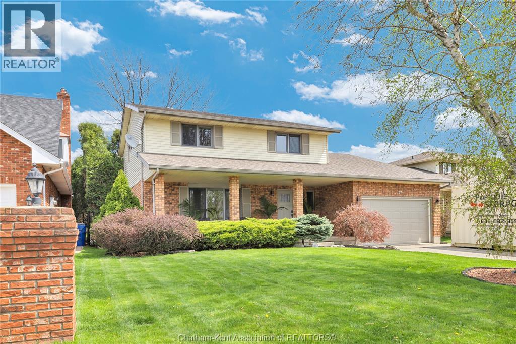 37 ORANGEWOOD BOULEVARD North