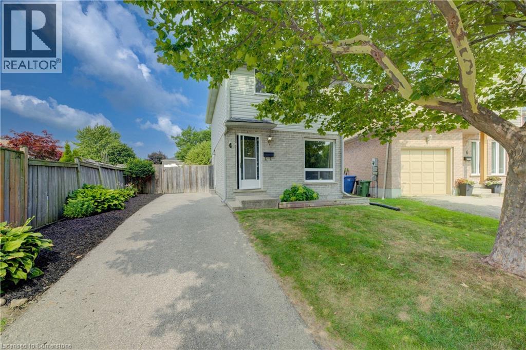 4 TROY Crescent