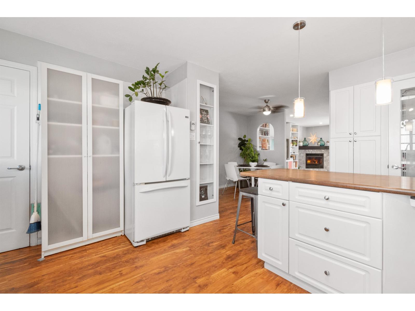 18 5915 VEDDER ROAD|Garrison Crossing