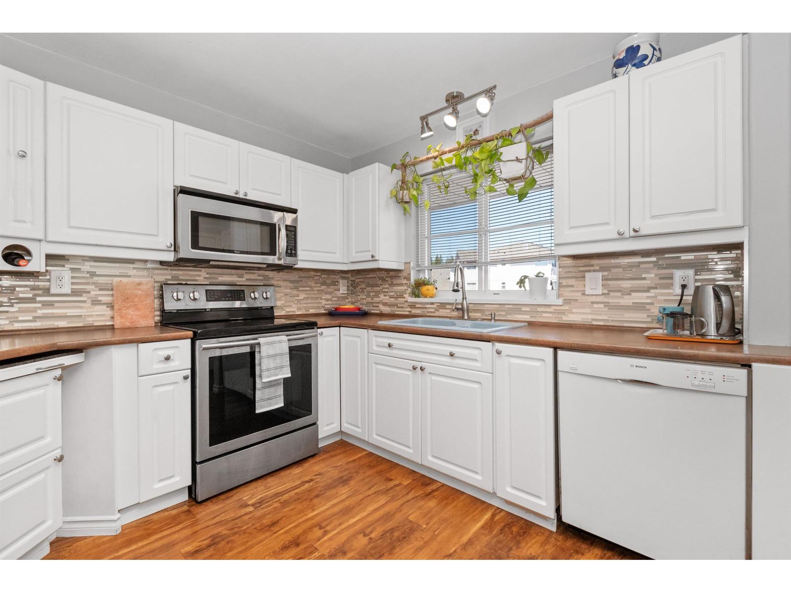 18 5915 VEDDER ROAD|Garrison Crossing