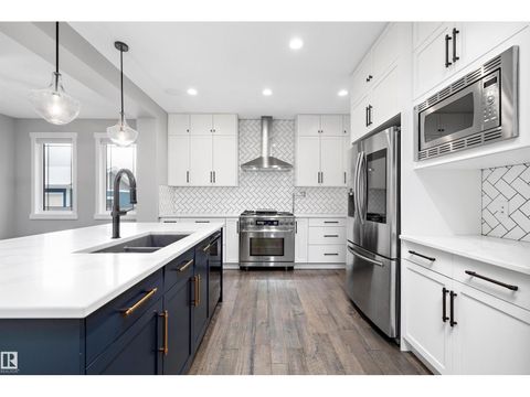 4229 VETERANS WY NW Edmonton AB T5E6W7