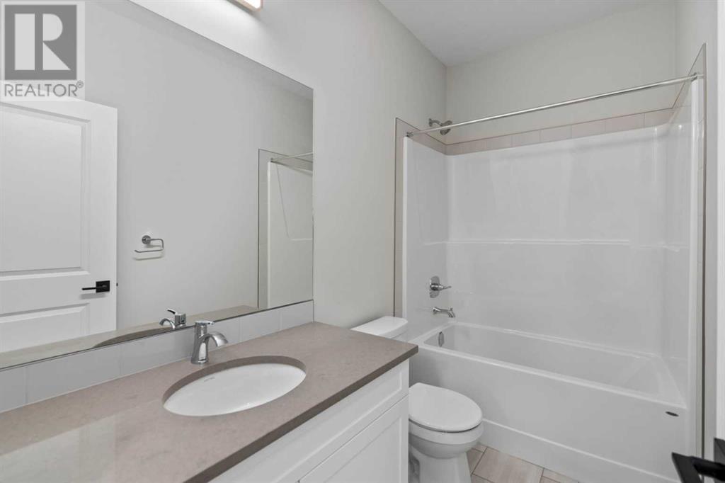 151 Belvedere Crescent SE