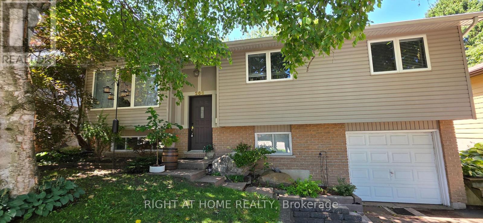 266 GUNN AVENUE