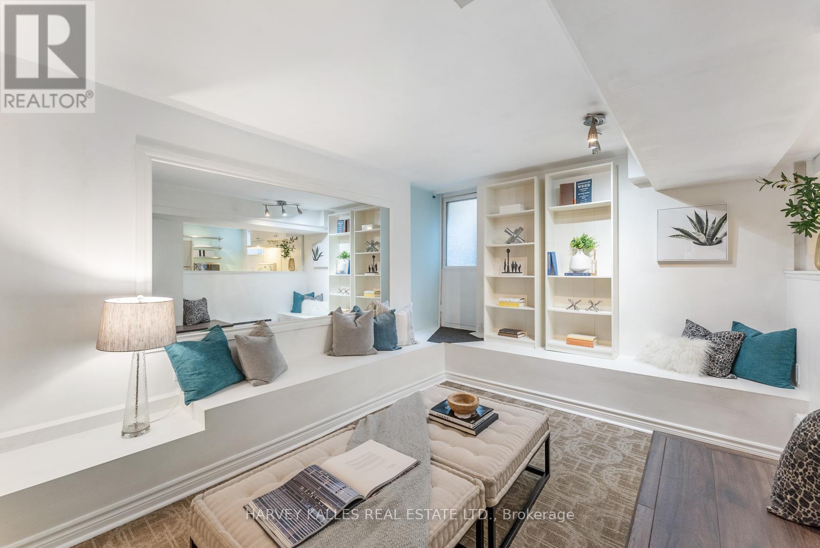 LOWER - 107 FARNHAM AVENUE