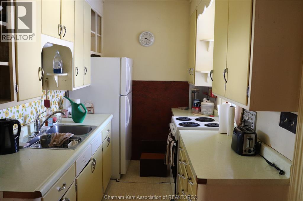 171 Talbot STREET West