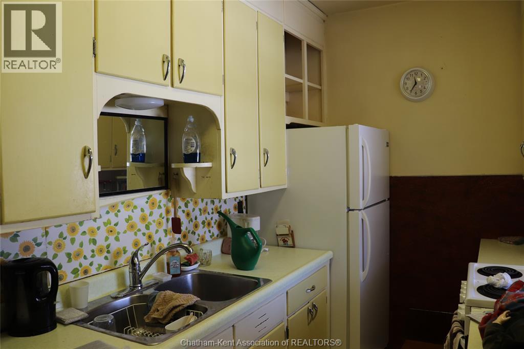 171 Talbot STREET West