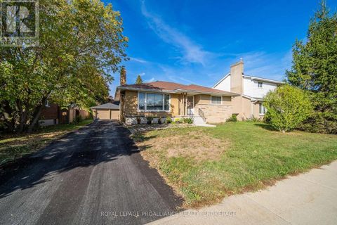 209 MCMAHON AVENUE Kingston (West of Sir John A. Blvd) ON K7M3H3