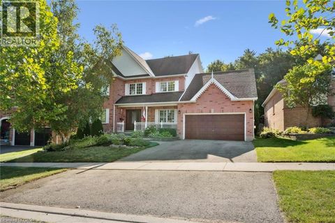 114 WINDRUSH Trail Kitchener ON N2P2B3