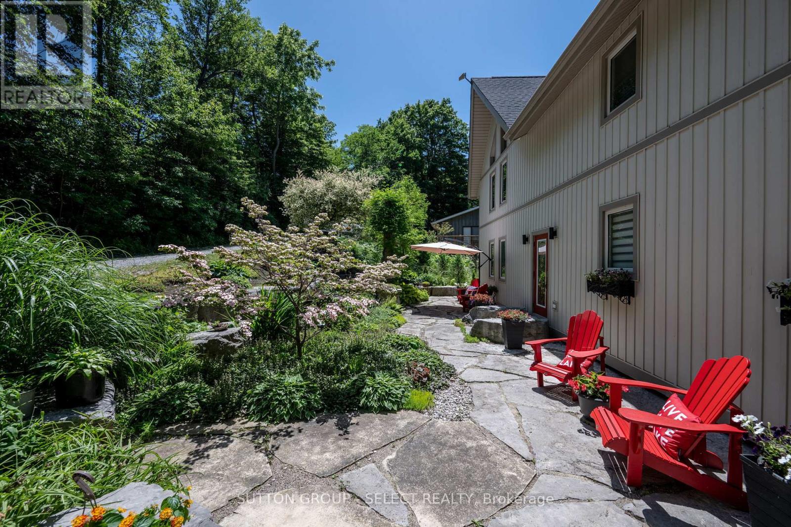 5284 CLIFF ROAD
