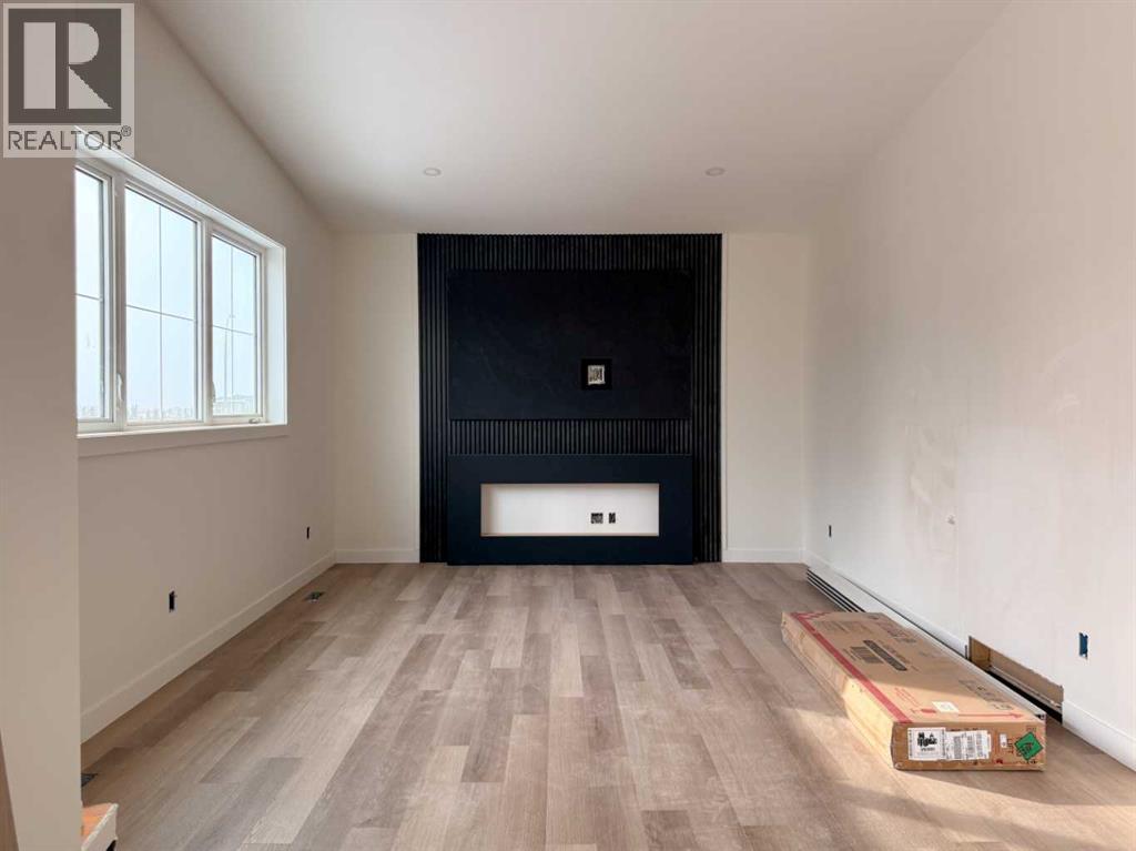 1612 Sixmile View  S