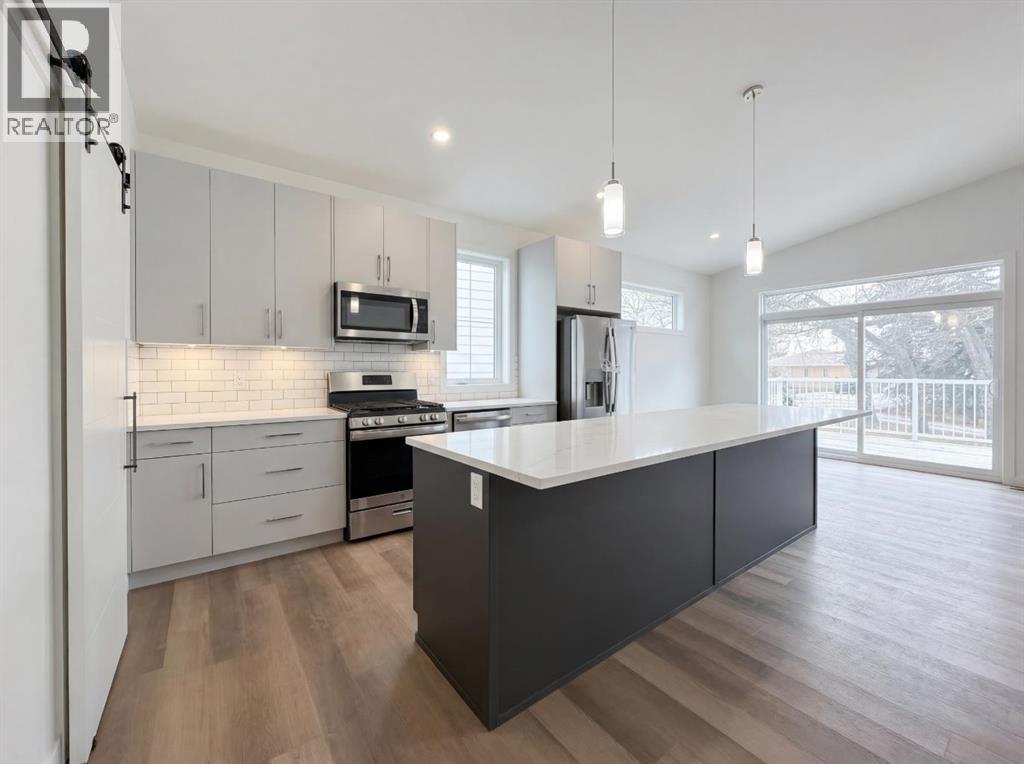 1612 Sixmile View  S