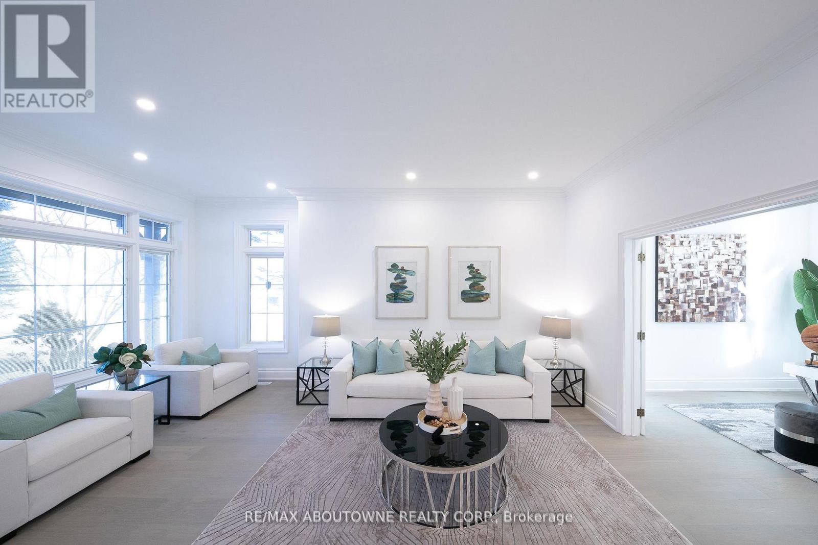 116 PARKWOOD COURT