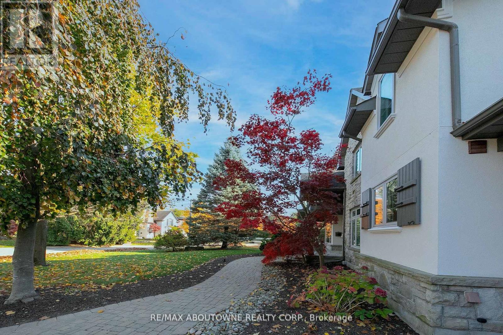 116 PARKWOOD COURT