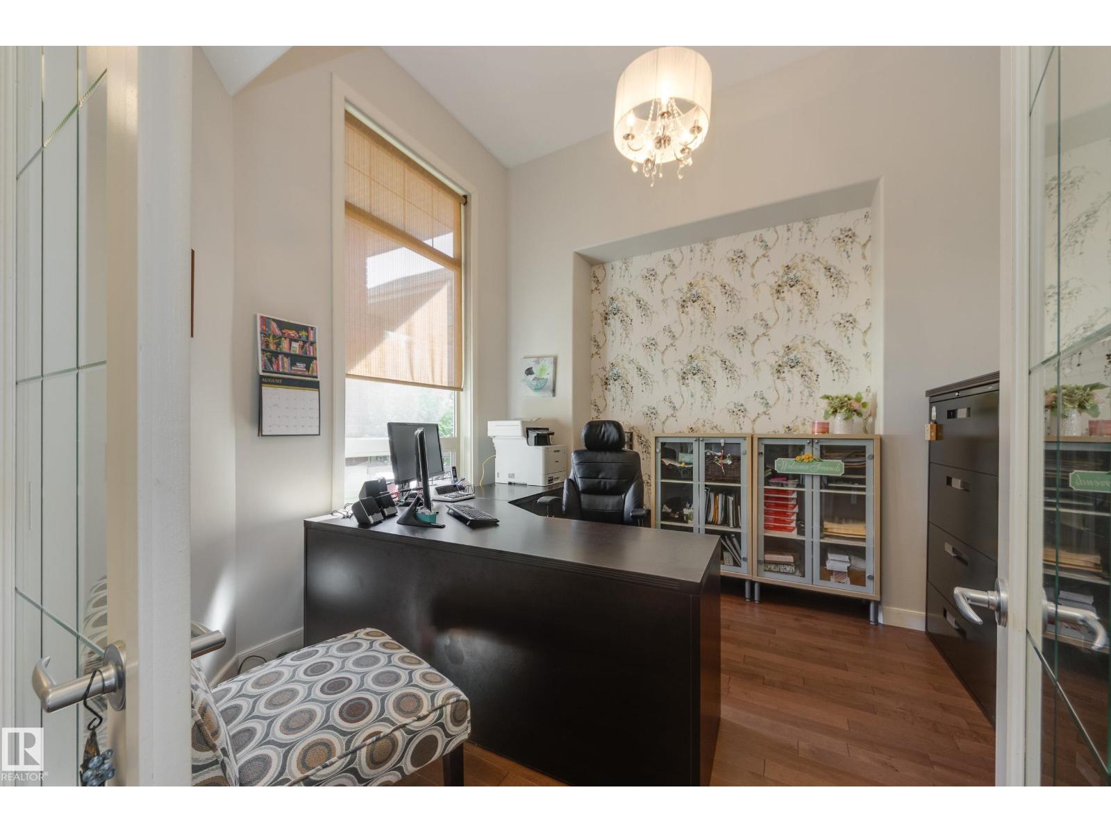 #41 841 156 Street NW NW