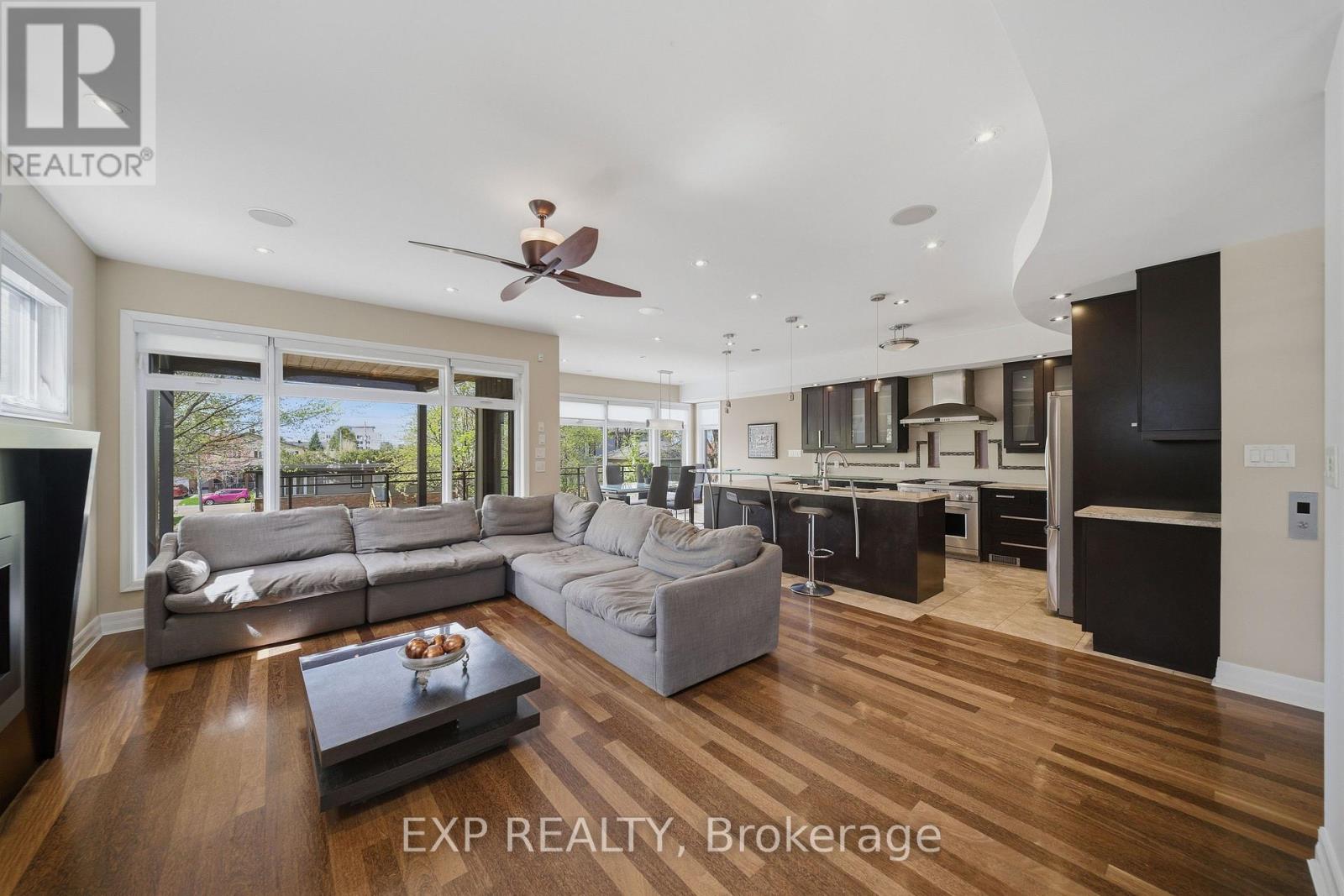 1356 LOUIS LANE