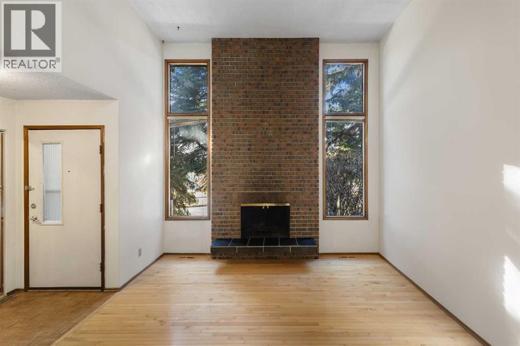 9, 5400 Dalhousie Drive