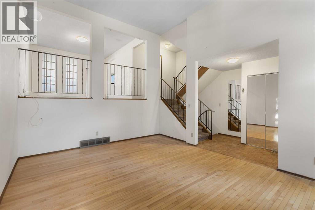 9, 5400 Dalhousie Drive