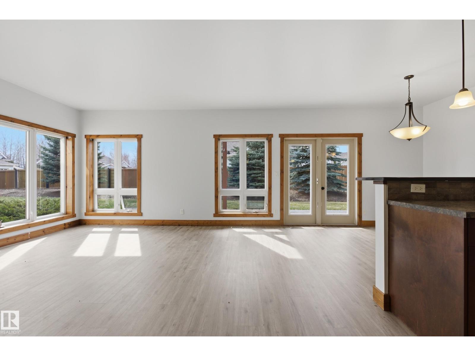 502 GRAYBRIAR GR