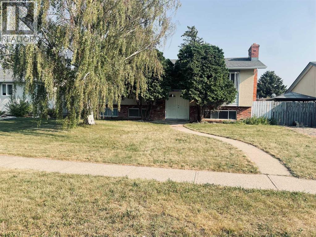 36 Park Meadows Boulevard N