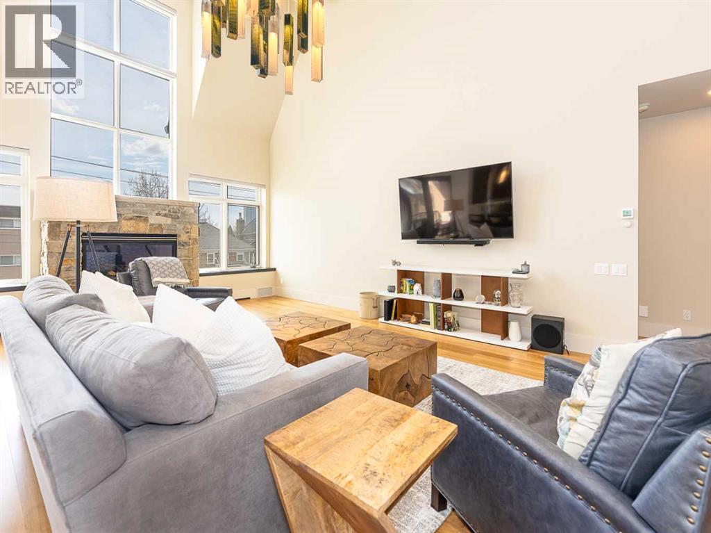 303, 1407 Kensington Close NW