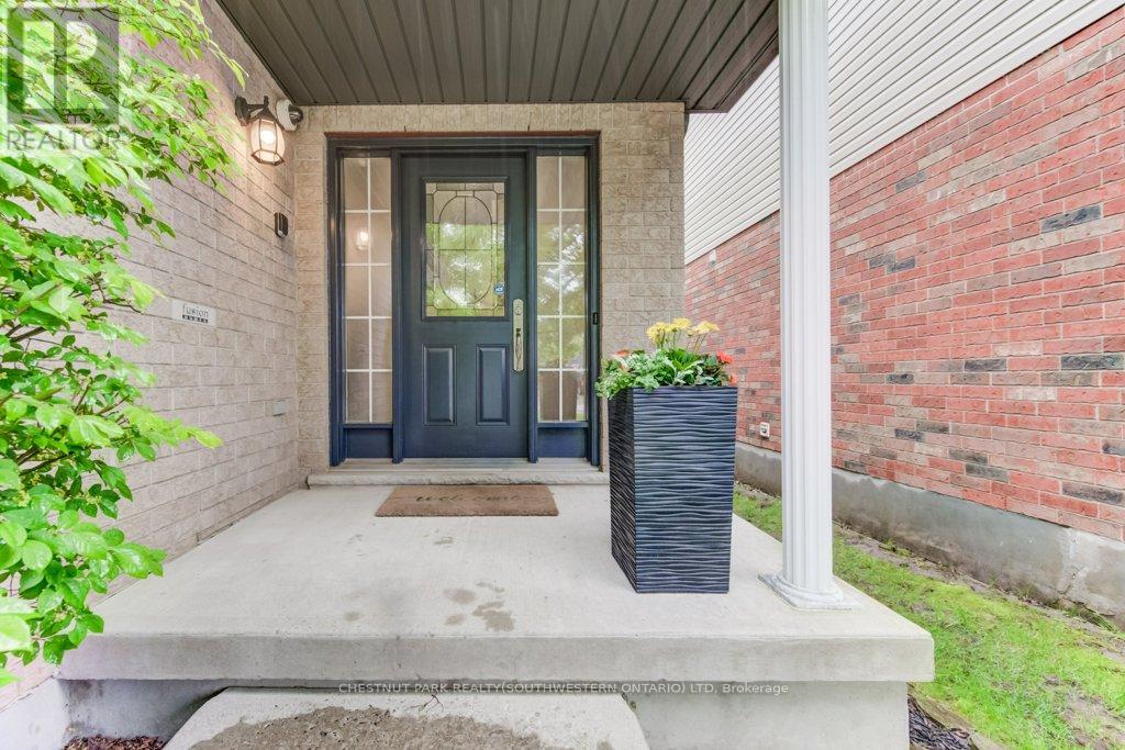 33 HENDERSON DRIVE