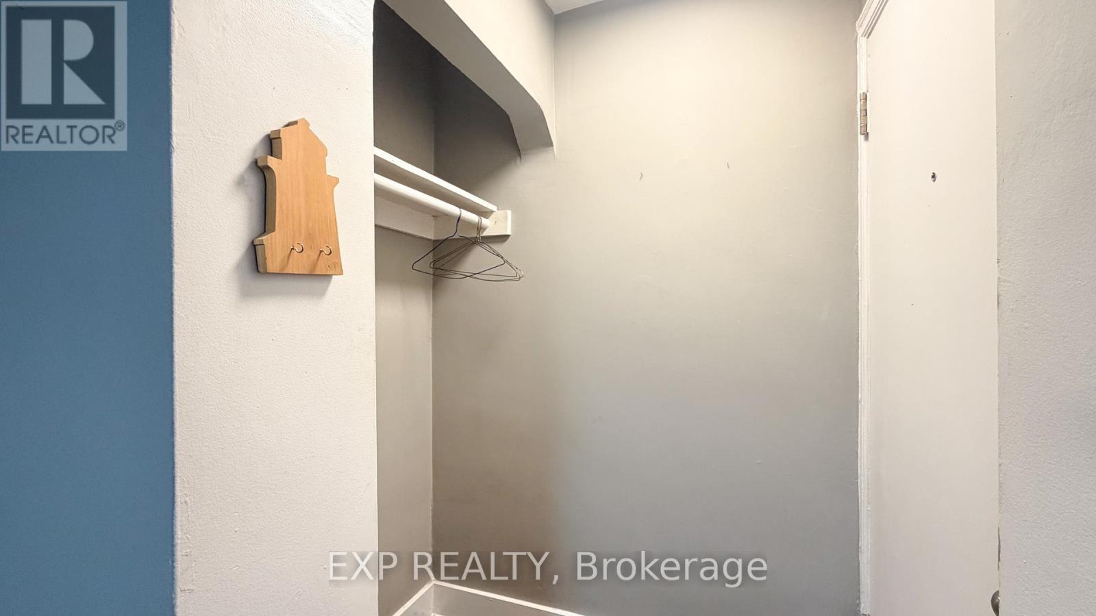 1 - 725 MELBOURNE AVENUE