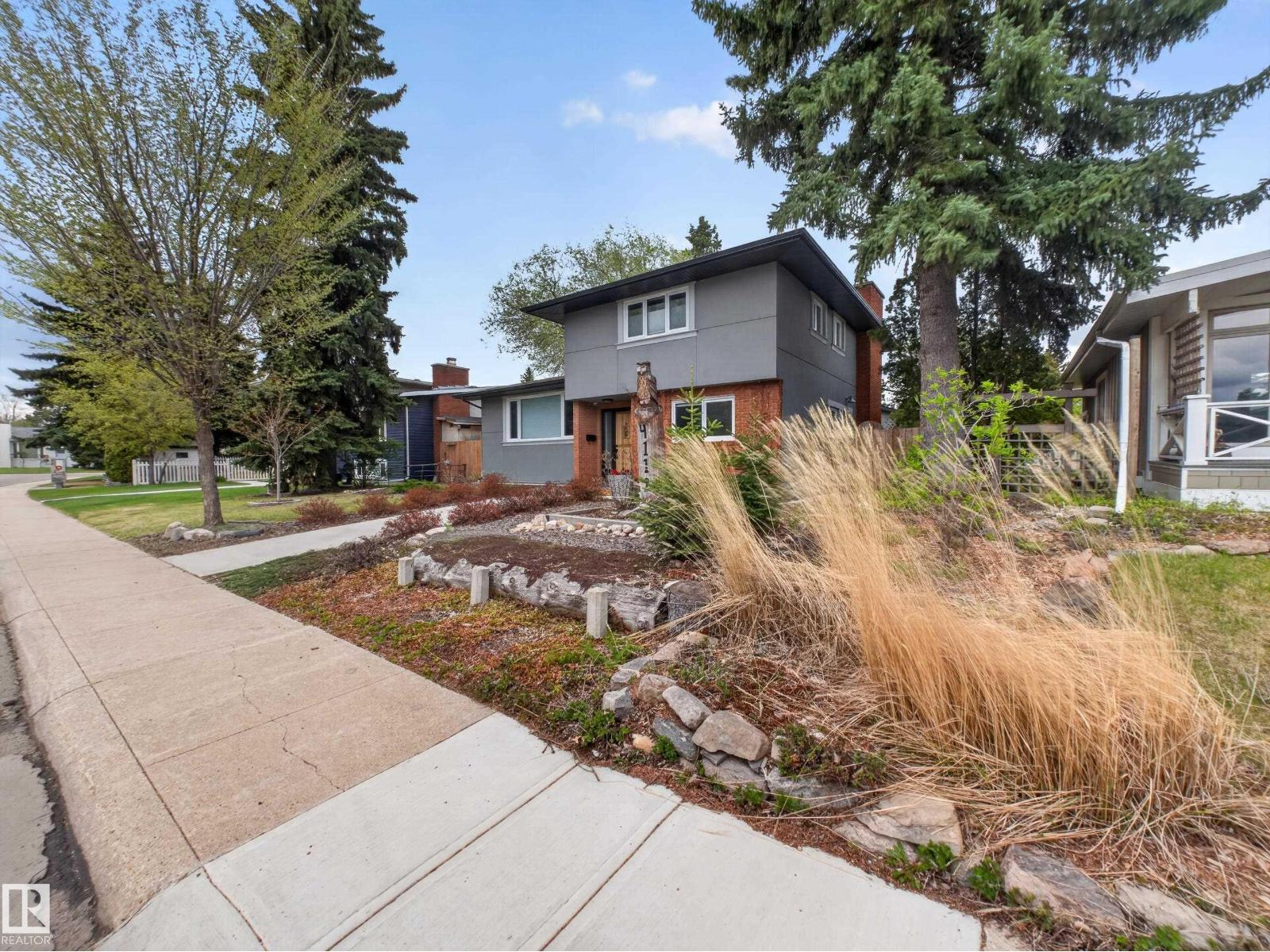 4112 120 ST NW