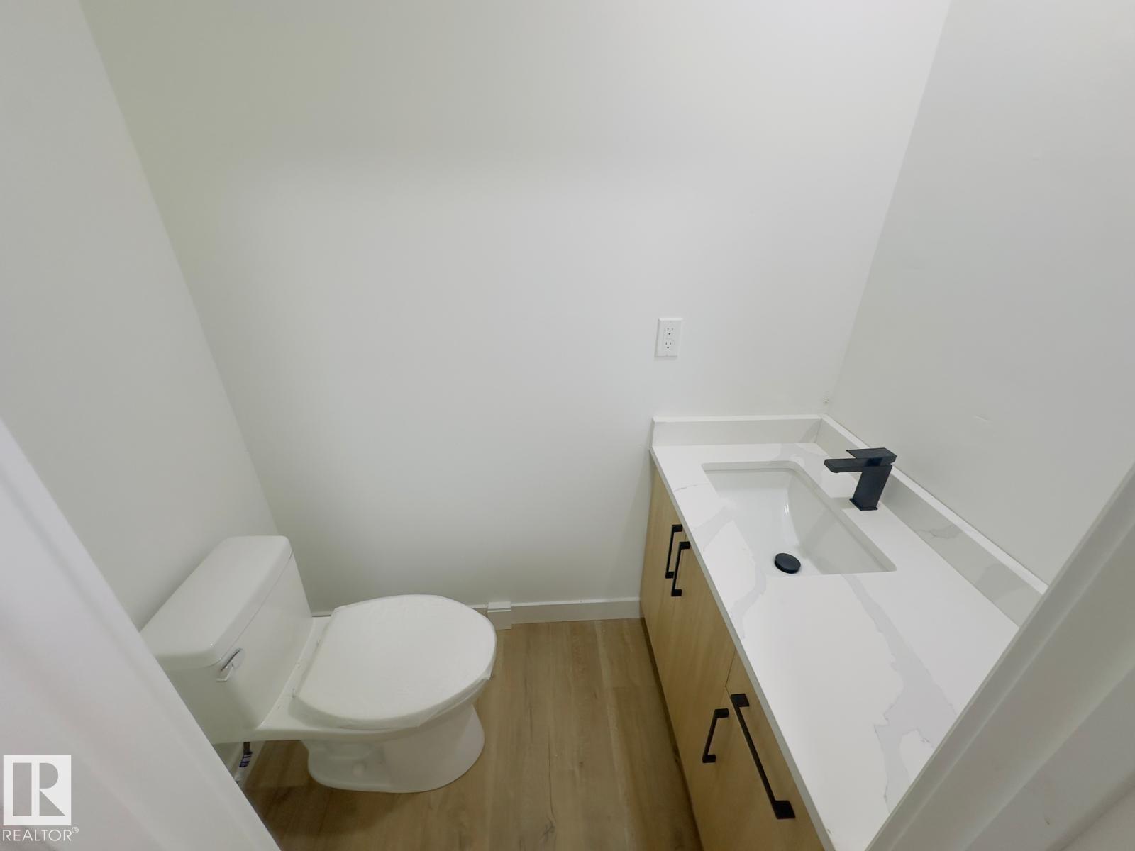 15911 108 AV NW