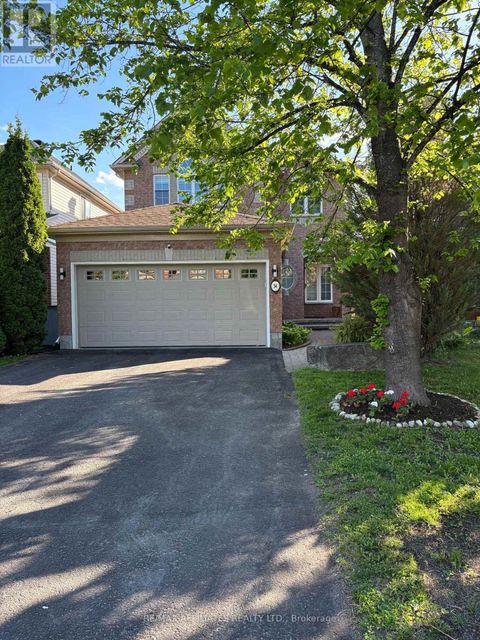 34 CATTERICK CRESCENT Ottawa ON K2K3M5